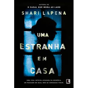 UMA ESTRANHA EM CASA